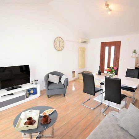 Apartment Vita Vodnjan Exterior photo